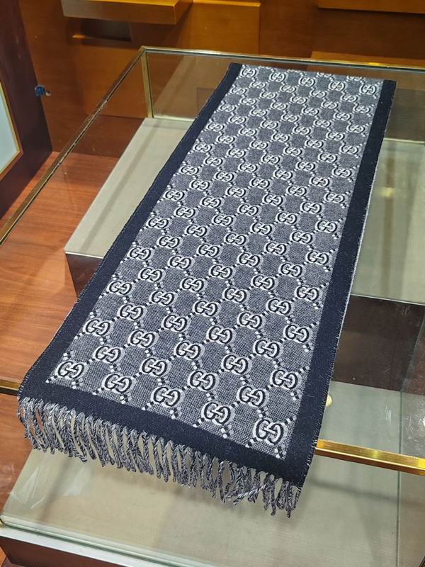 Gucci scarf 194X34cm 100% 羊毛 E05